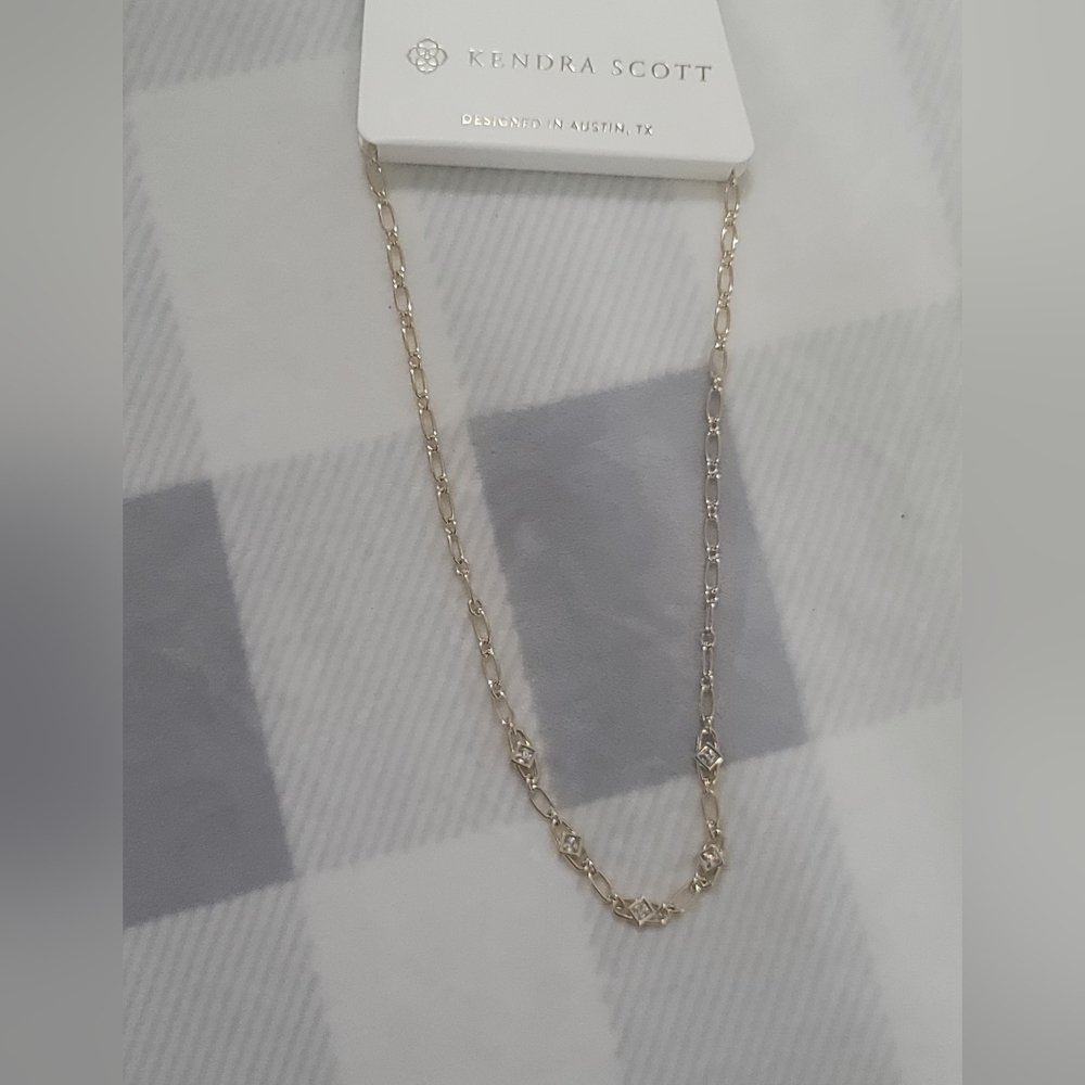 NWT Kendra Scott Delicate Gold Necklace